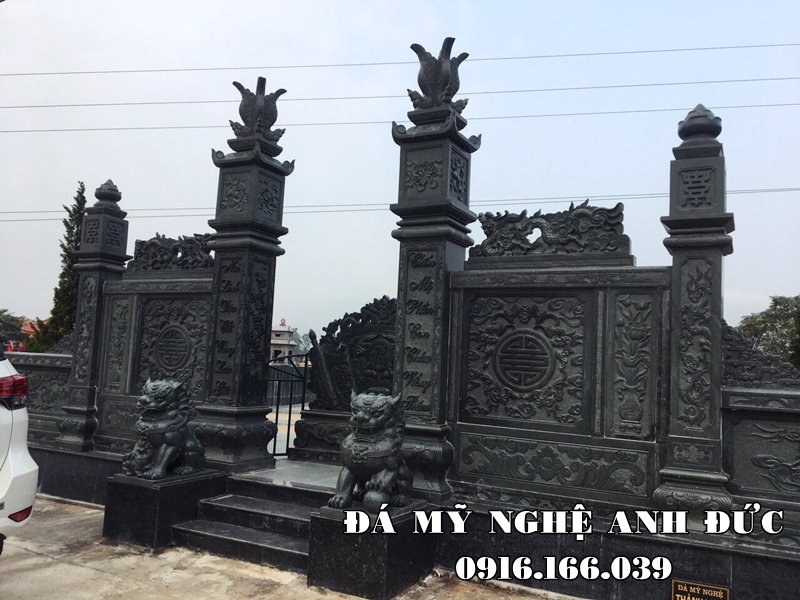 Mẫu Cổng đá xanh rêu đẹp, cao cấp cho khu Lăng mộ Ninh Bình.