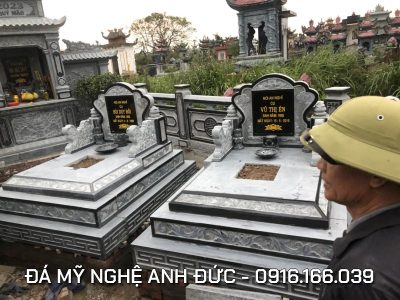 Mẫu Mộ đá 3 cấp đá xanh rêu đẹp Anh Đức Ninh Bình