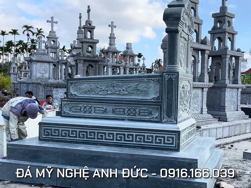 Xây Mộ công giáo 2025.jpg Xây Mộ công giáo 2025.jpg