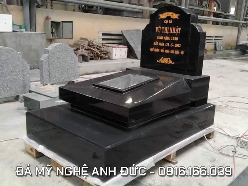 Mẫu Mộ đá granite được lựa chọn cho phần mộ của ông bà cha mẹ.jpg Mẫu Mộ đá granite được lựa chọn cho phần mộ của ông bà cha mẹ.jpg