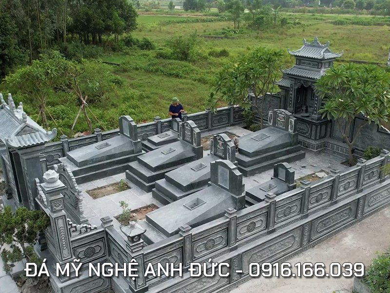 Khu Lăng Mộ đá xanh rêu nguyên khối cho Gia đình #langmoda.jpg Khu Lăng Mộ đá xanh rêu nguyên khối cho Gia đình #langmoda.jpg