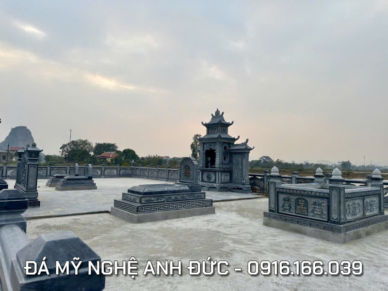 Khuon vien xay Mo to va Mo nguoi than trong ho toc